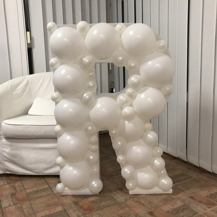 Letter R | Balloon Mosaic Frame| 39.37in x 27.16in